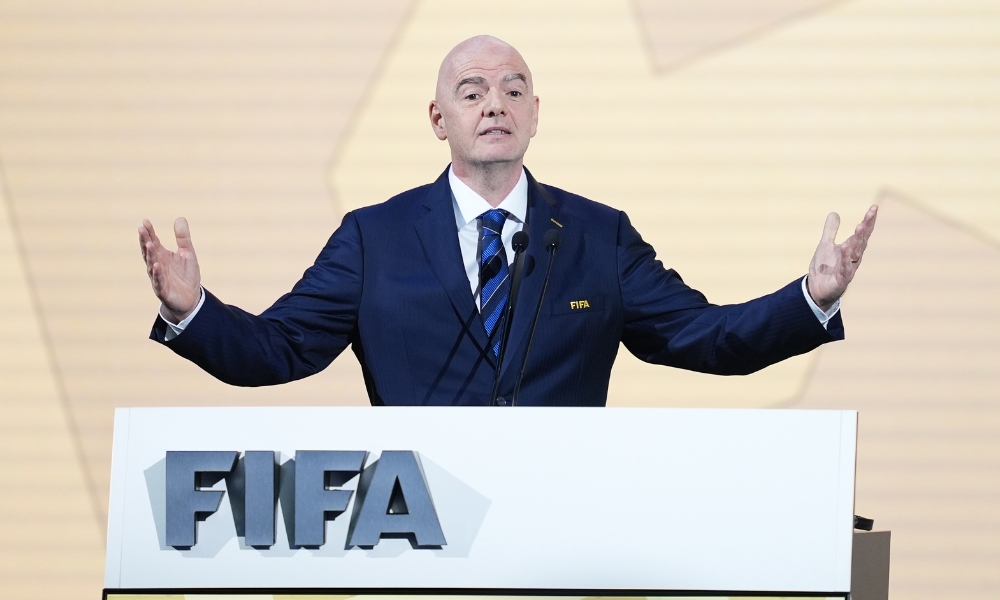 广东男篮取消库克注册，伯克成重要角色.