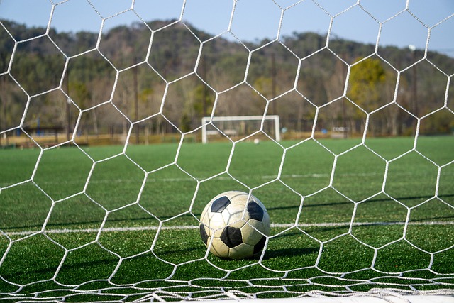 每体：赫罗纳考虑支付30万欧解除罗梅乌对巴萨的回避条款.